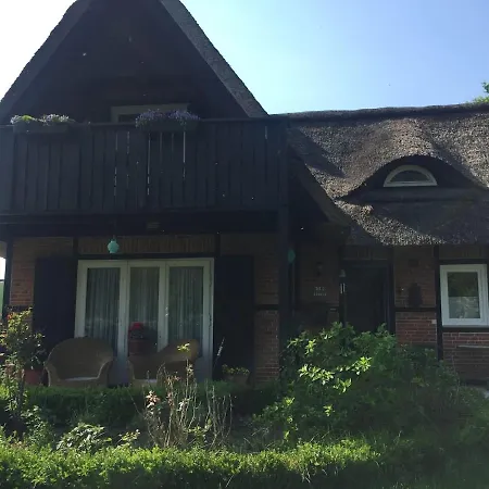 Reetdachhaus Am 別荘