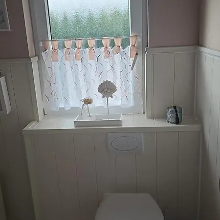 Reetdachhaus Am 別荘 *