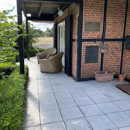 Reetdachhaus Am 別荘 Groß Sarau